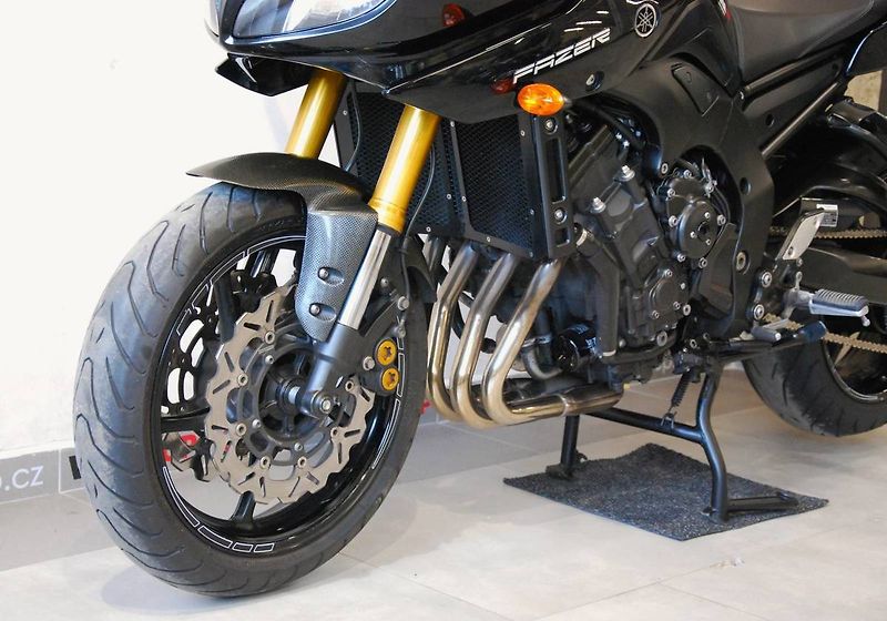 Yamaha FZ 8 S Fazer (2010) hezký stav - fotka 17 z 21