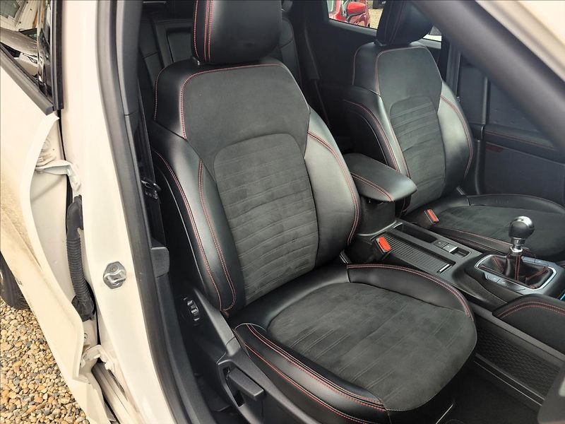 Ford Kuga 1,5 Již není k dispozici - fotka 11 z 50
