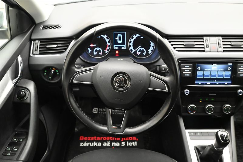Škoda Octavia 1,6 TDI 85kW Ambition Záruka a - fotka 18 z 29
