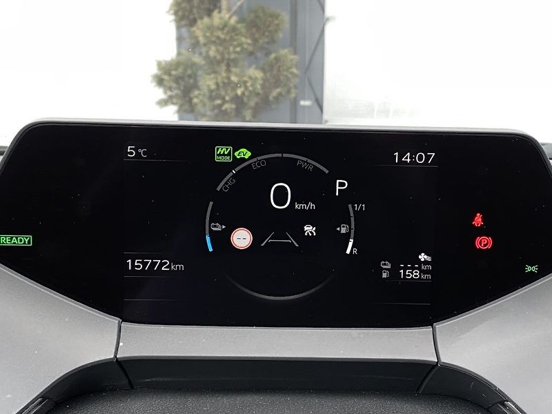 Toyota Prius 2.0Plug-in, ČR-1m, Prestige - fotka 15 z 34