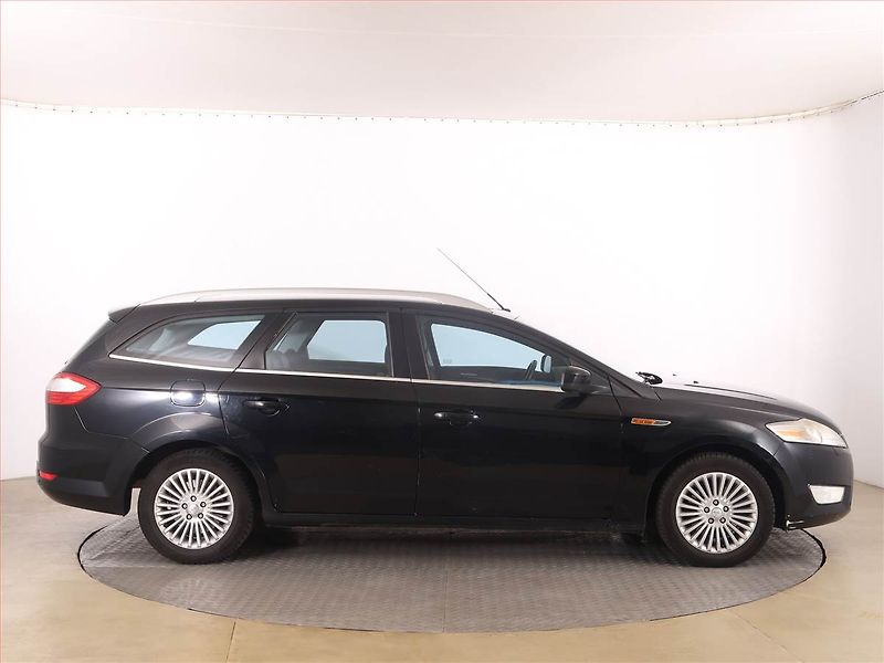 Ford Mondeo (2008) 2.0 16V, po STK, rezervace - fotka 6 z 15