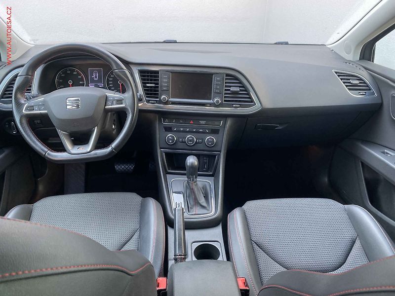Seat Leon (2016) 1.4 TSi, FR, DSG - fotka 8 z 17