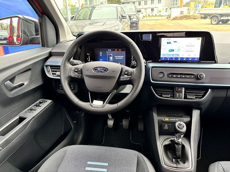 Ford Tourneo Courier (2026) Active, Tourneo, 1.0 EcoBoost - fotka 10 z 33