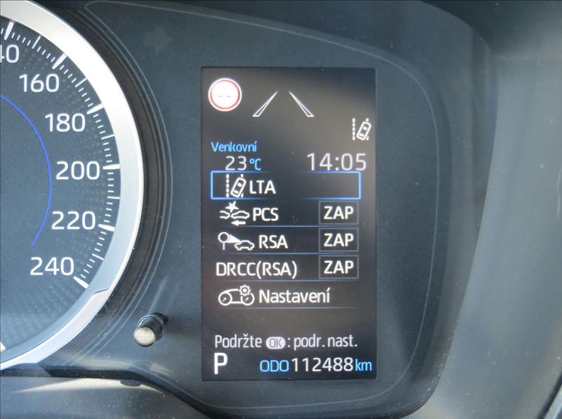 Toyota Corolla 1,8 Hybrid Active e-CVT ČR - fotka 25 z 27