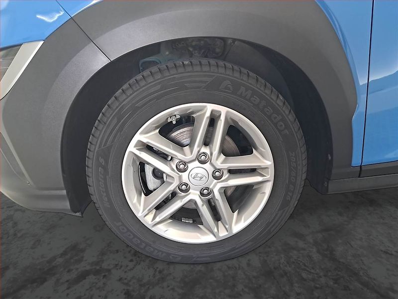 Hyundai Kona (2021) 1.0 T-GDI, Automat, Tempomat - fotka 15 z 17