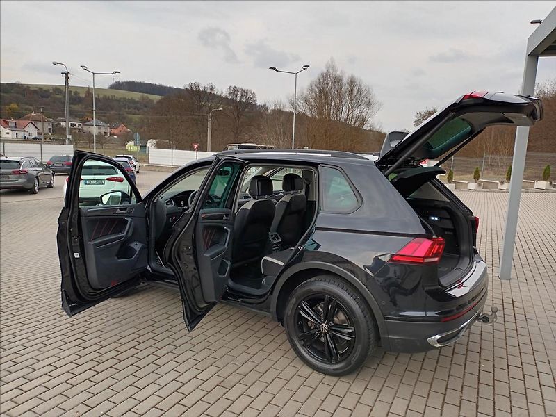 Volkswagen Tiguan 2,0 TDI,147KW,URBAN SPORT,4X4 - fotka 9 z 48
