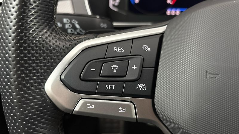 Volkswagen Passat 2.0 TDI DSG 4MOTION Alltrack - fotka 14 z 30