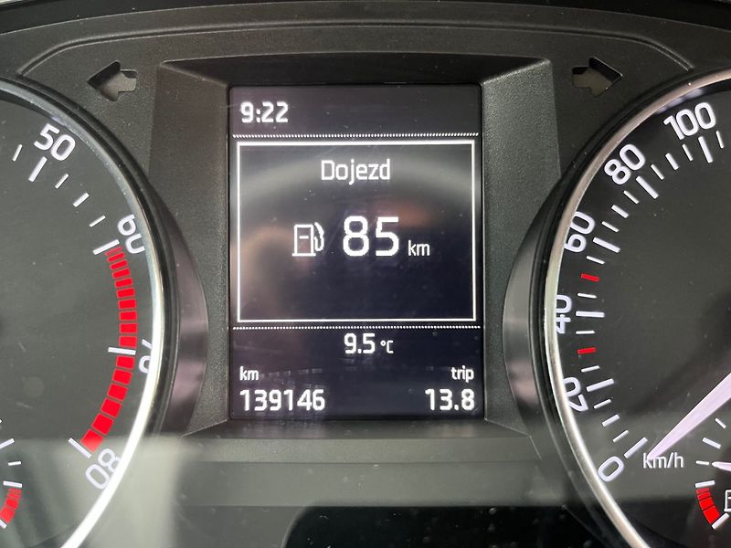 Škoda Fabia (2015) 1.0 MPi Top stav - fotka 14 z 25