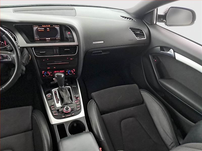 Audi A5 (2011) S-Line 3.0 TDI, 4X4, Automat - fotka 8 z 17