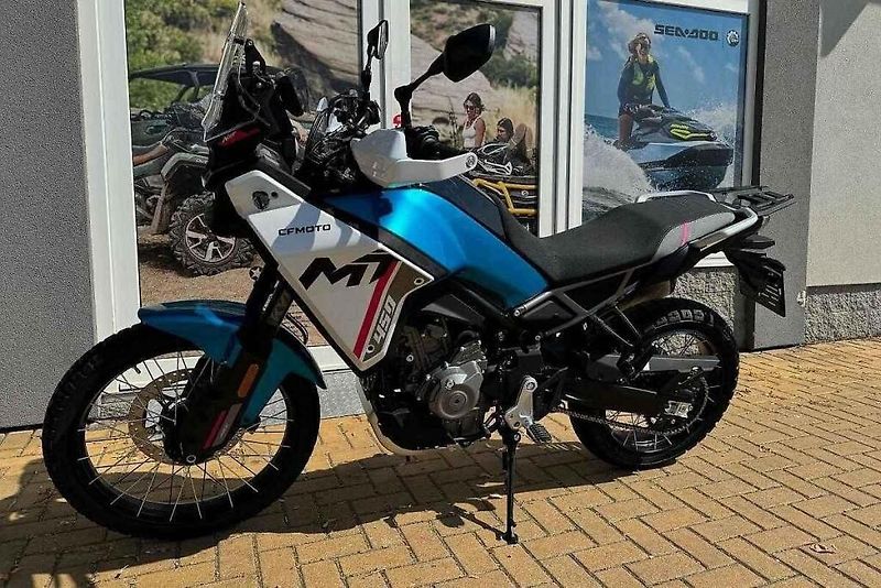 Mezi hlavní výhody motorek CFMOTO patří velmi dobrý poměr cena/výkon.