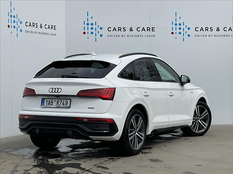 Audi Q5 2,0 TDI quattro S line  Sportb - fotka 3 z 23