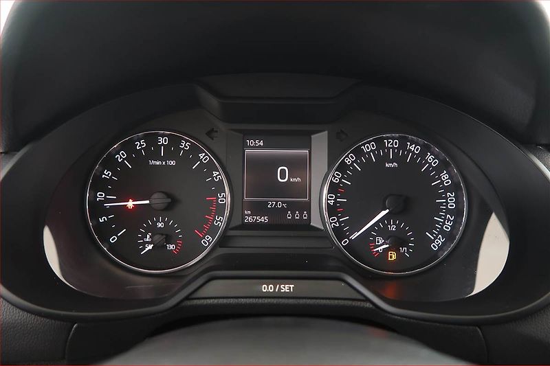 Škoda Octavia (2014) Style 1.6 TDI, Tempomat - fotka 11 z 16
