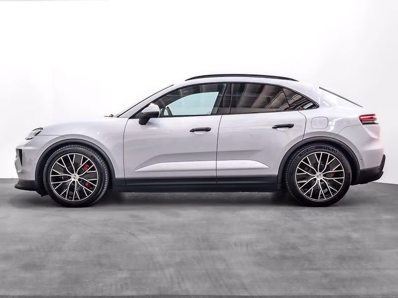 Porsche Macan 4S PASM InnoDrive 360 Pano Ven - fotka 3 z 18