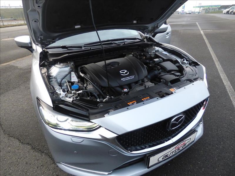 Mazda 6 2,0 Skyactiv,121kW,Bi-Xenon  S - fotka 29 z 35