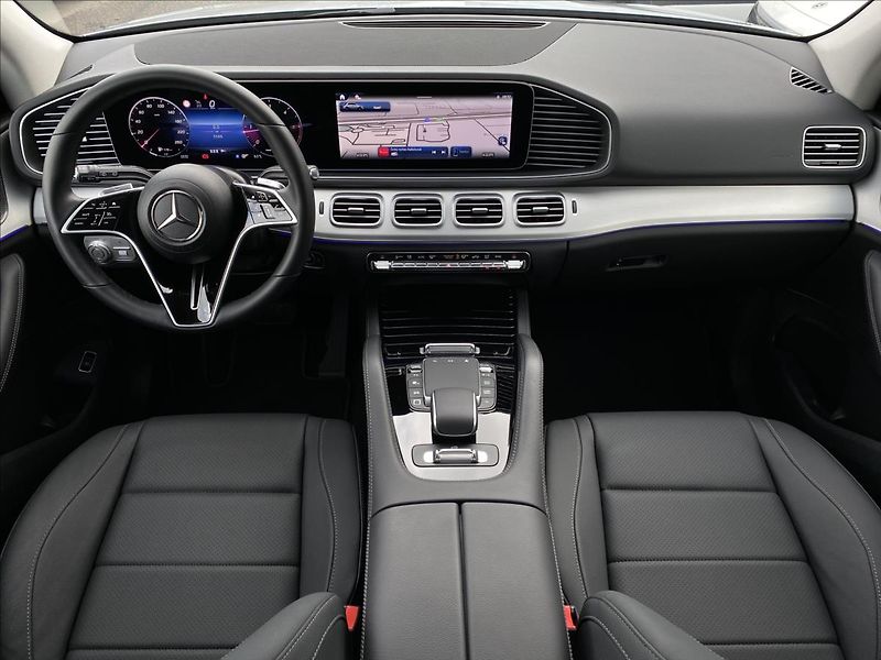 Mercedes-Benz GLE 300 d 4M AMG - fotka 12 z 29