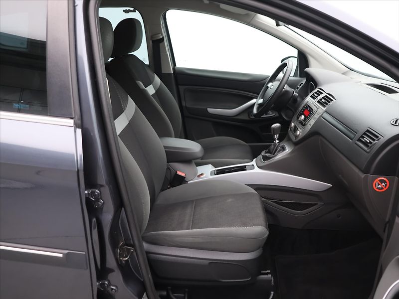 Ford Kuga 2.0 TDCI 103kW 4x4 Tažné CZ - fotka 11 z 24