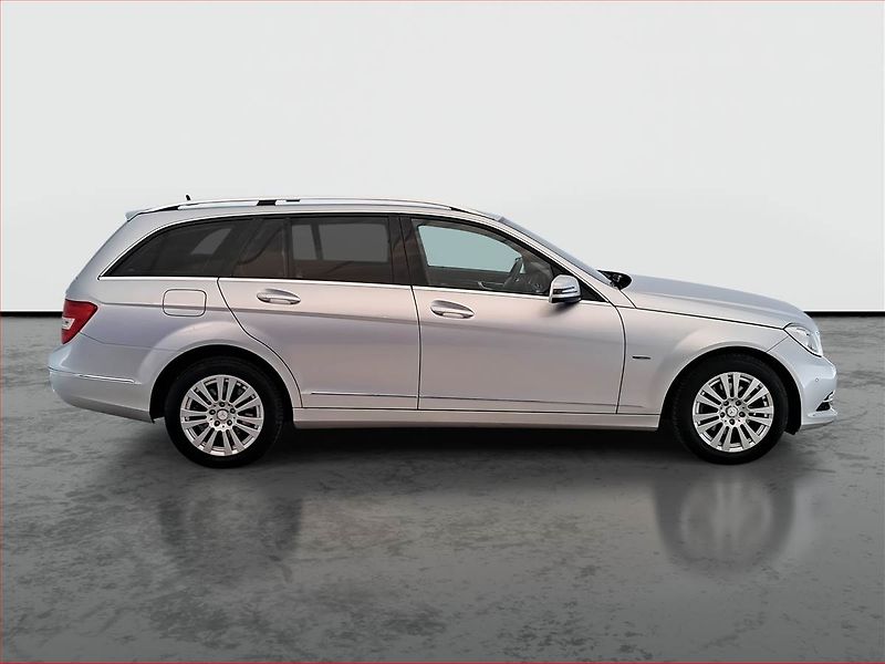Mercedes-Benz Třídy C (2011) Elegance C 220 CDI, Automat - fotka 6 z 19