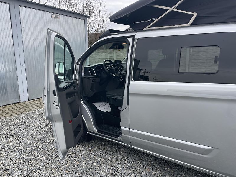 Ford Transit 2.0TDCi 130PS CONECT KARMANN - fotka 127 z 185