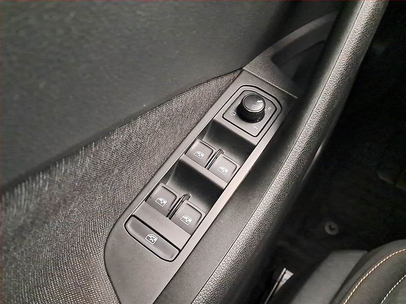 Škoda Scala (2021) Ambition 1.5 TSI, Serv.kniha - fotka 16 z 17