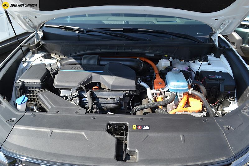 Hyundai Tucson 1,6 T-GDI PHEV 4WD AT 20 YEARS - fotka 68 z 75