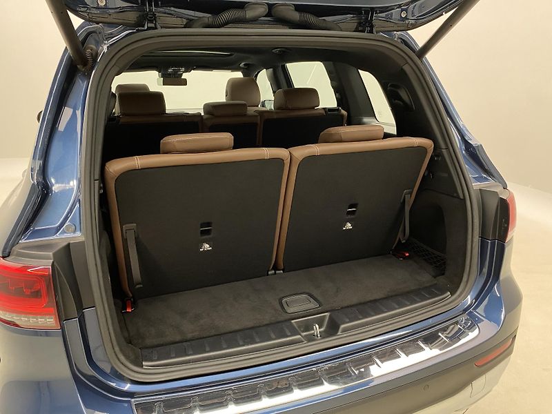 Mercedes-Benz GLB 200d 4MATIC AUT CZ 7míst - fotka 32 z 60