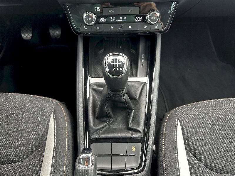 Škoda Kamiq (2025) 1.0 TSI 85kW MP6 Top Selection - fotka 21 z 33