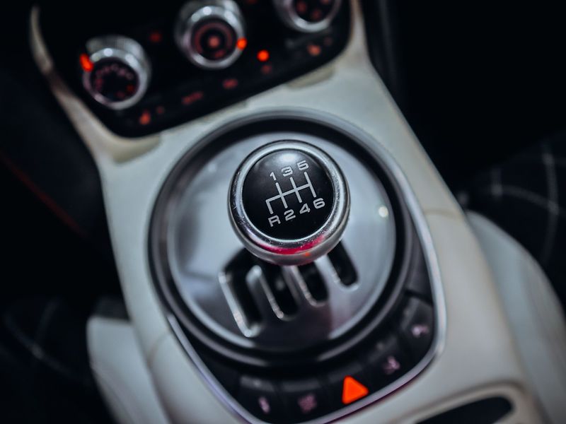 Audi R8 4.2 TFSI Quattro 6MAN - TOP!!! - fotka 13 z 33