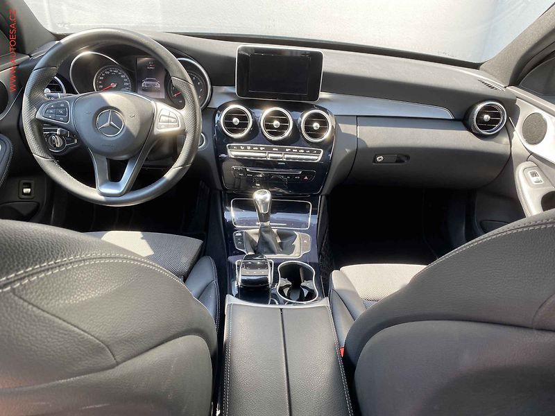 Mercedes-Benz Třídy C (2017) 2.0T C200, Avantgarde, LED - fotka 8 z 18