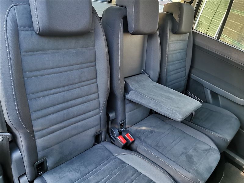 Volkswagen Touran 2.0 TDI Comfortline/Kamera - fotka 23 z 26