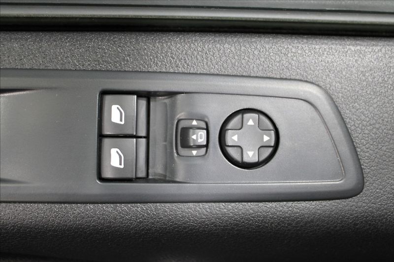 Peugeot Expert 2,0 HDI 6-MÍST L3 145k MAN 6 - fotka 14 z 31