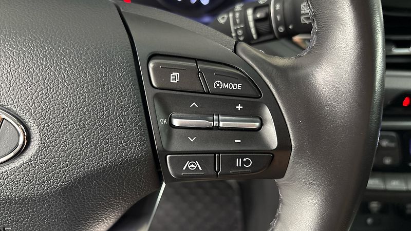 Hyundai i30 1.0 T-GDI Smart Kombi - fotka 14 z 23