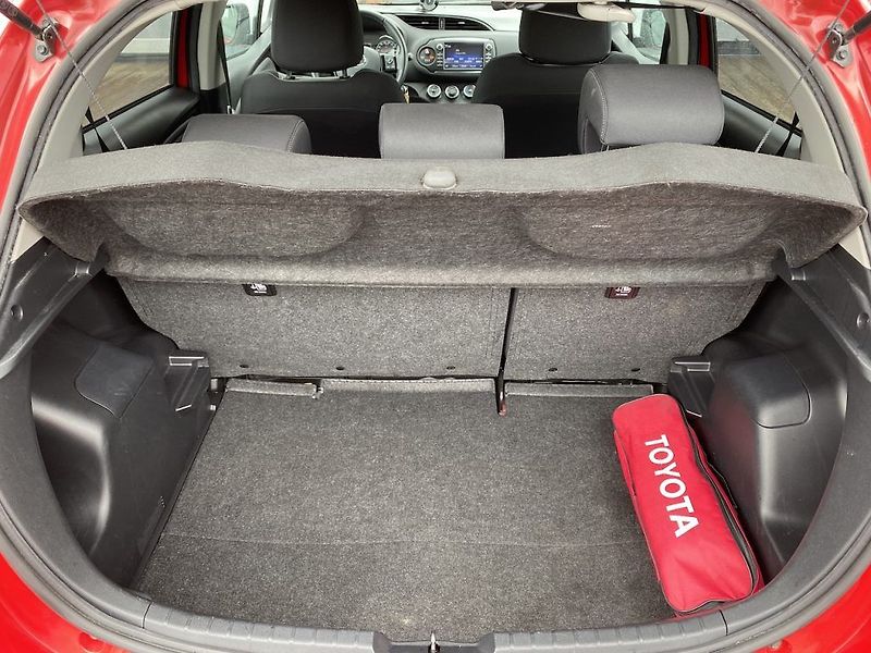 Toyota Yaris 1.5i, ČR, Trend, záruka - fotka 29 z 30