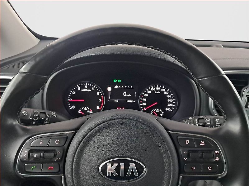 Kia Sportage (2018) 1.6 T-GDI, Serv.kniha, Navi - fotka 17 z 18