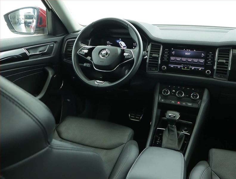 Škoda Kodiaq (2023) Laurin&Klement 2.0 TDI - fotka 7 z 19
