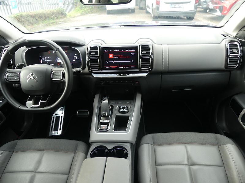 Citroën C5 Aircross (2021) 1,6 PureTech 180 SHINE - fotka 12 z 22