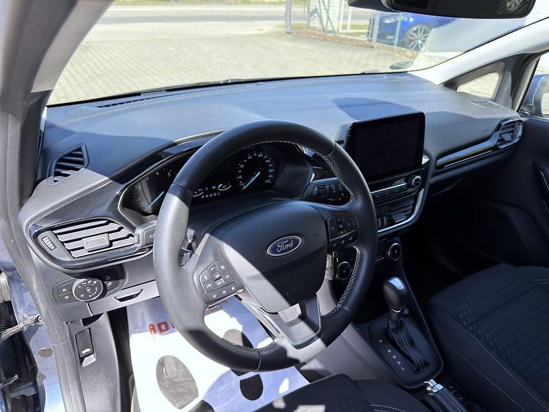 Ford Fiesta 1.0 EB 92 kW automat, serviska - fotka 13 z 22