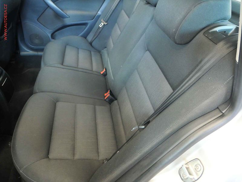 Škoda Octavia (2006) 1.6i, AC, temp - fotka 10 z 20