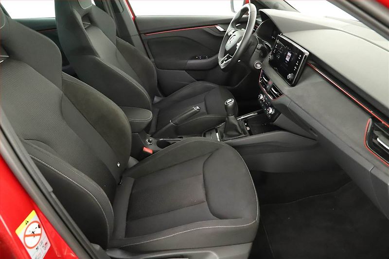 Škoda Kamiq (2025) 1.0 TSI, Drive, FullLed - fotka 7 z 14