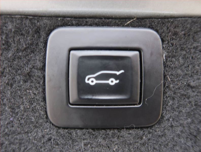 Opel Insignia (2015) 2.0 BiTurbo CDTI, Automat - fotka 22 z 23
