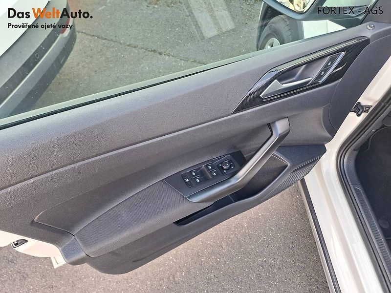 Volkswagen Taigo (2022) Life,1.0 TSI,81kW - fotka 12 z 25