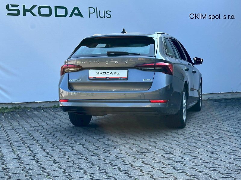 Škoda Octavia (2024) 1.0 TSI e-TEC 81kW DSG Ambitio - fotka 3 z 23