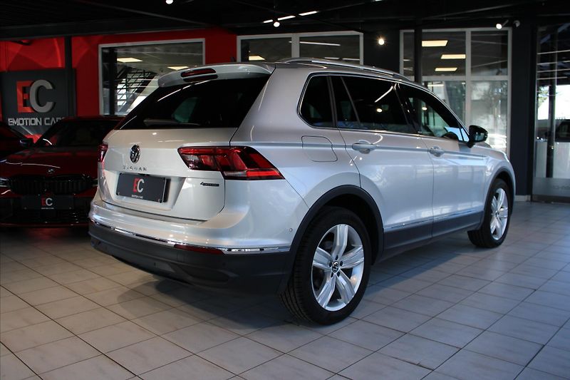 Volkswagen Tiguan TDi DSG 4MOTION IQ.Light/ACC/T - fotka 6 z 33