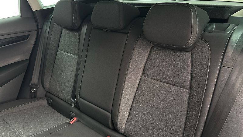 Škoda Karoq 2.0 TDI DSG 4x4 Style - fotka 16 z 27