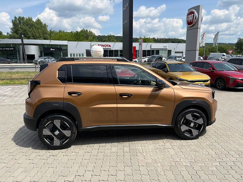 Fiat Grande Panda (2025) La Prima 1.2 Turbo 100k - fotka 8 z 16