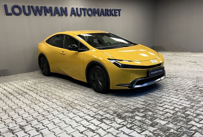 Toyota Prius 2.0 PHEV AT Comfort - fotka 13 z 16