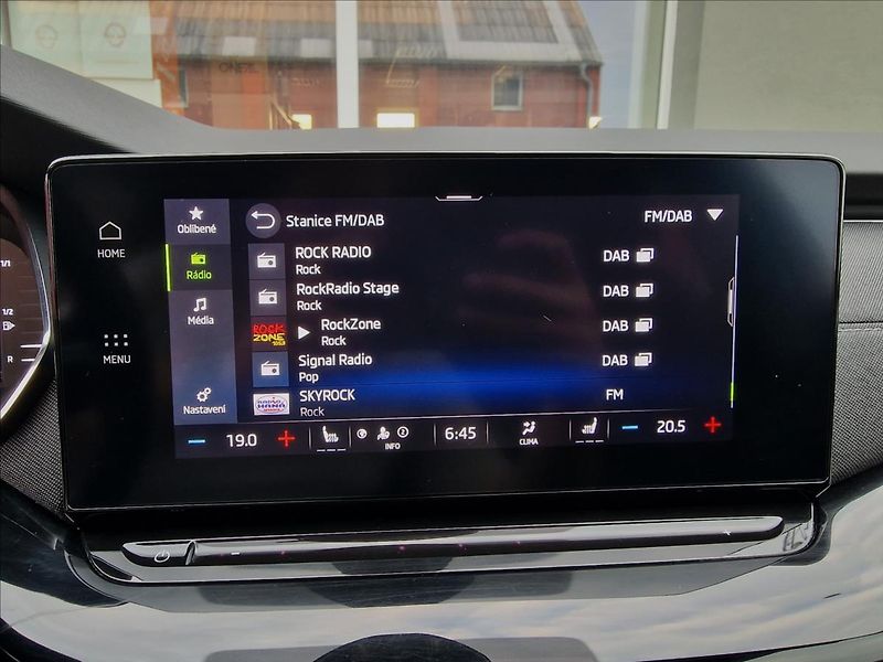 Škoda Octavia 2.0 TDI 110kw Style,ČR,1.Maj. - fotka 29 z 50