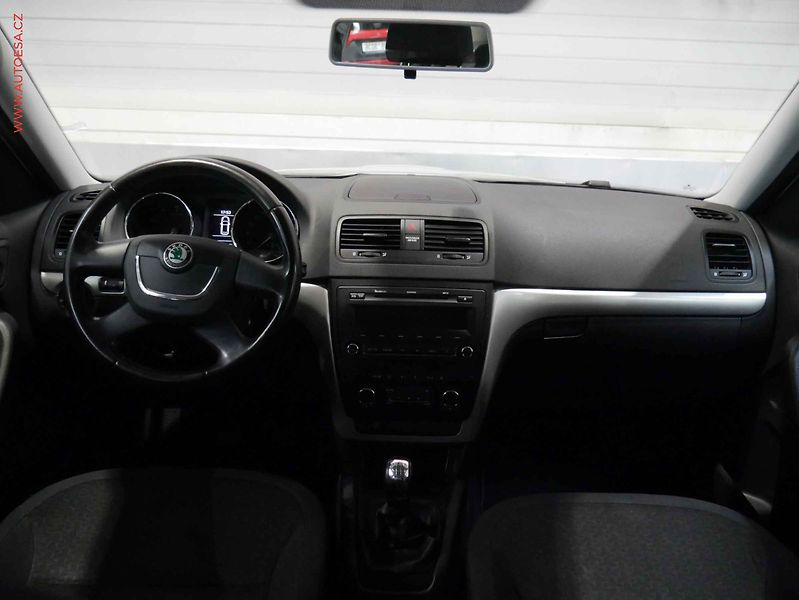 Škoda Yeti (2010) 1.2 TSi, AC, temp - fotka 8 z 16