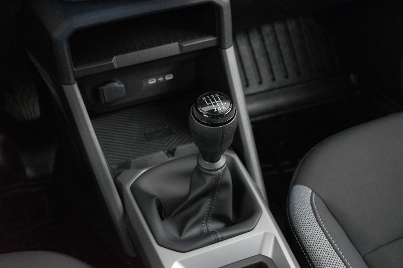 Dacia Bigster JOURNEY 1.2 TCe HYBRID-G 140 - fotka 26 z 48