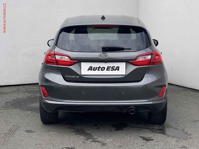 Ford Fiesta (2019) 1.0 EB, ST-Line, navi, kamera - fotka 6 z 18