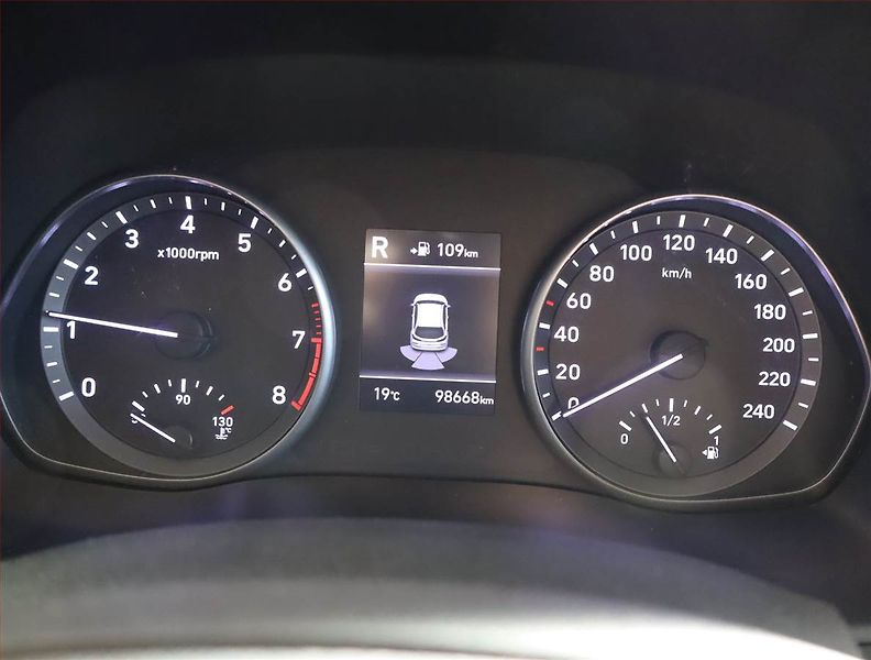 Hyundai i30 (2017) 1.0 T-GDI, Tempomat - fotka 12 z 21